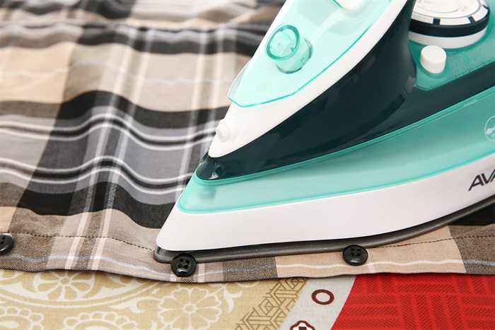 Bàn ủi hơi nước AVA SW401 2200W Màu Xanh ngọc