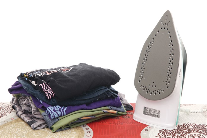 Bàn ủi hơi nước AVA SW401 2200W Màu Xanh ngọc