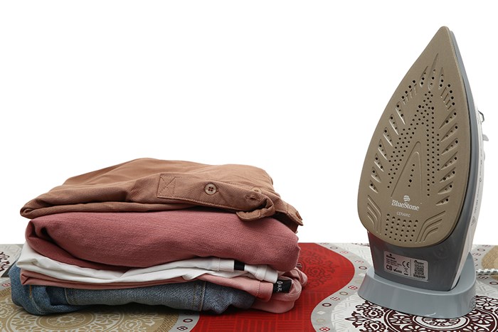 Bàn ủi hơi nước BlueStone SIB-3836 3100W Màu Xám