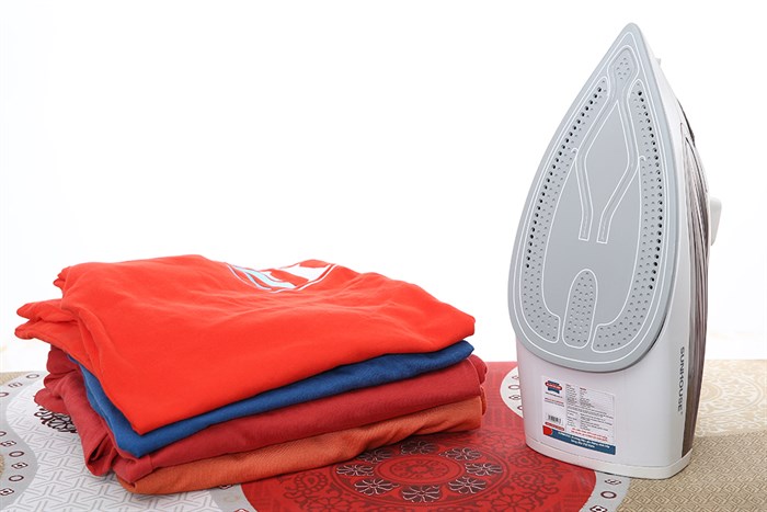 Bàn ủi hơi nước Sunhouse SHD2066 2000W Màu Nâu nhạt