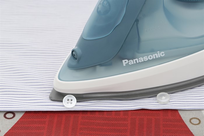 Bàn ủi hơi nước Panasonic NI-S430GRA 2300W Màu Xanh