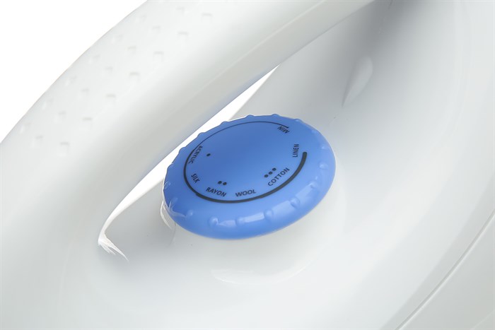 Bàn ủi khô Crystal RC-02 1000W Màu Trắng - Xanh