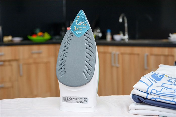 Bàn là hơi nước Philips GC1020 Màu Xanh ngọc