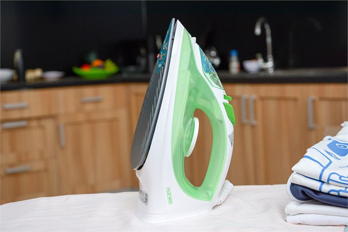 Bàn là hơi nước Philips GC1020 Màu Xanh ngọc