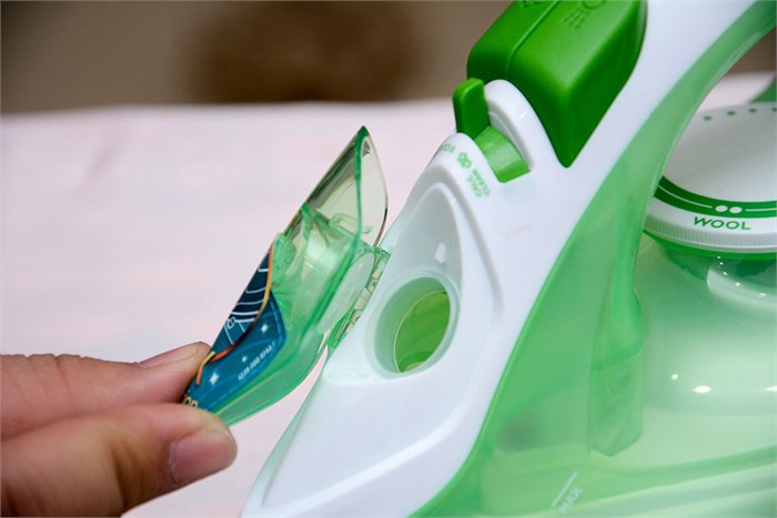 Bàn là hơi nước Philips GC1020 Màu Xanh ngọc