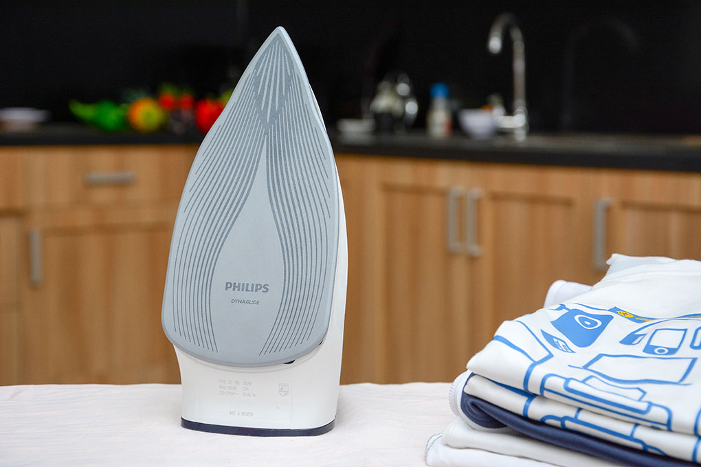 Bàn ủi khô Philips GC160 1200W Màu Trắng - Tím