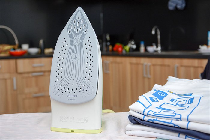 Bàn là hơi nước Philips GC3720 Màu Xanh lá