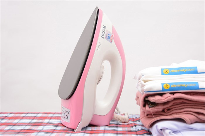 Bàn ủi khô Tefal FS2520