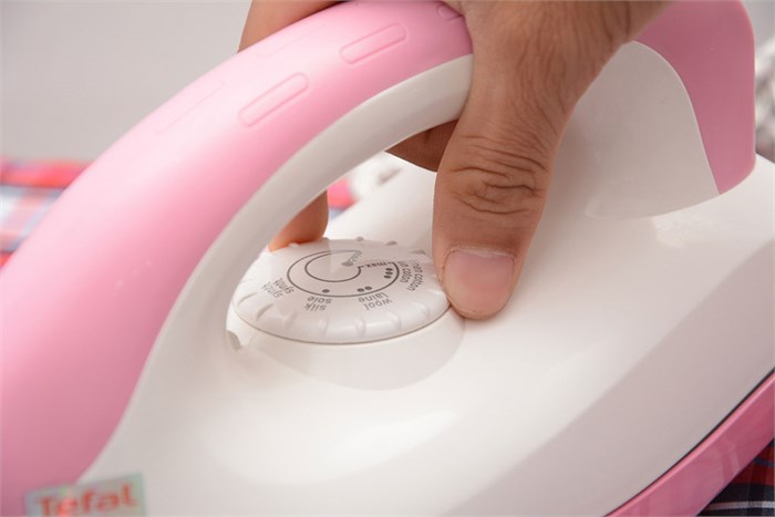 Bàn ủi khô Tefal FS2520