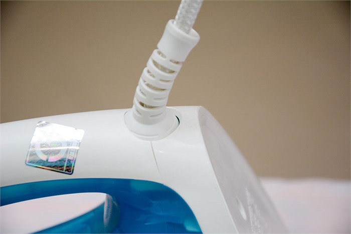 Bàn là hơi nước Philips GC2910 Màu Trắng - Xanh