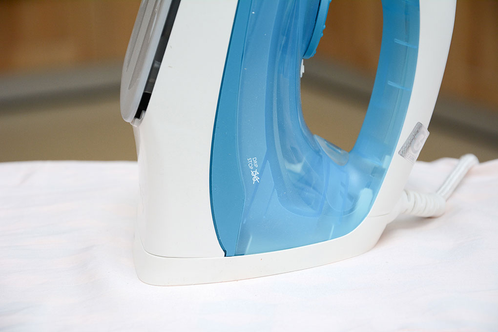Bàn ủi hơi nước Philips GC2910 Màu Trắng - Xanh