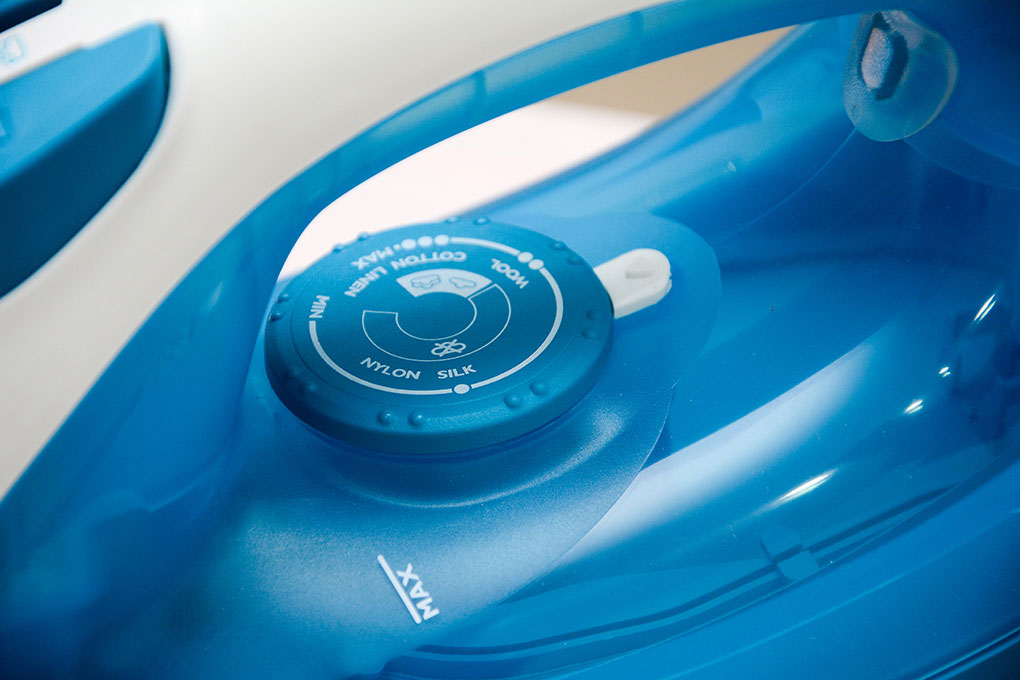 Bàn ủi hơi nước Philips GC2910 Màu Trắng - Xanh