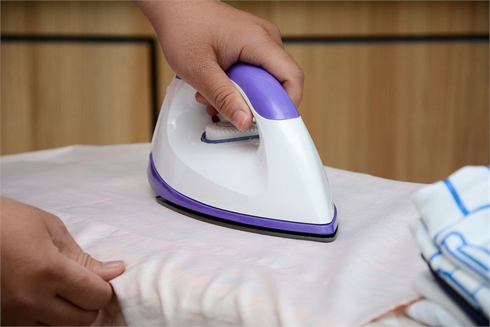 Bàn ủi khô Sanyo A-D1282 Màu Trắng - Tím