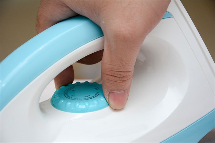 Bàn ủi khô Electrolux EDI120