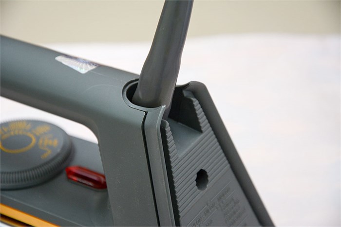 Bàn ủi khô Philips HD1172 1100W Màu Đen - Xám