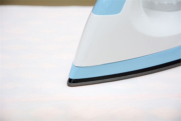 Bàn ủi khô AVA A-IR10D1