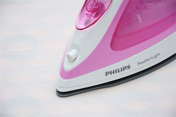 Bàn ủi hơi nước Philips GC1418 Màu Trắng - Hồng