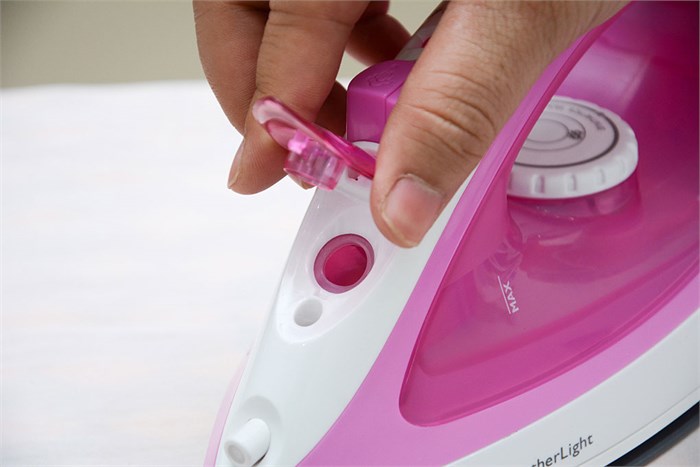Bàn ủi hơi nước Philips GC1418 Màu Trắng - Hồng