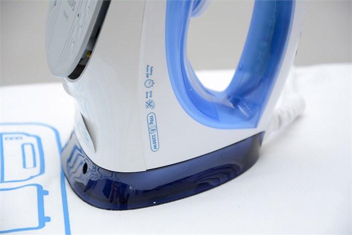 Bàn ủi hơi nước Philips GC2046 Màu Trắng - Xanh