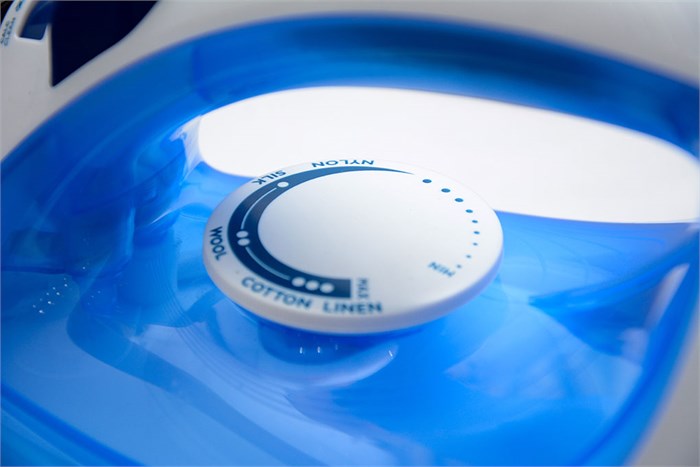 Bàn ủi hơi nước Philips GC2046 Màu Trắng - Xanh