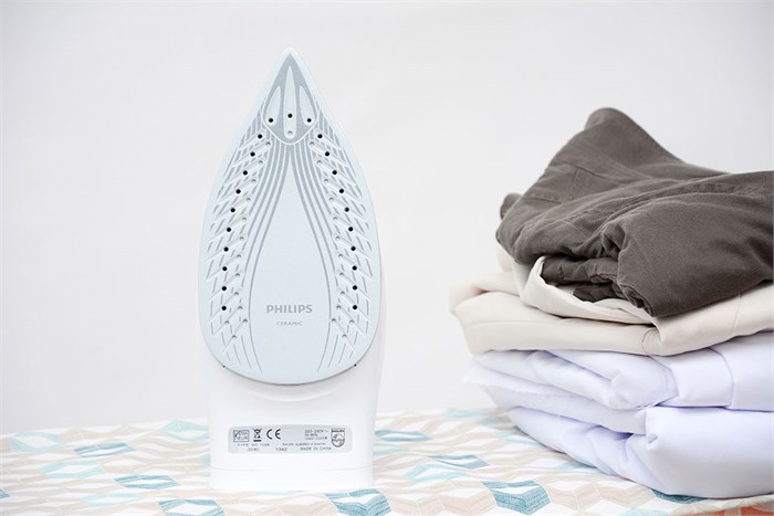 Bàn ủi hơi nước Philips GC1028 Màu Trắng - Xanh