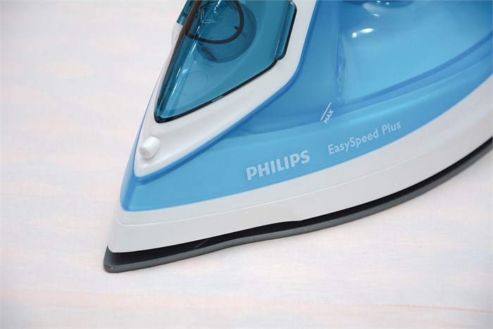 Bàn ủi hơi nước Philips GC2040 Màu Trắng - Xanh