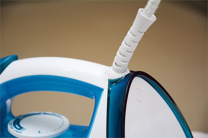 Bàn ủi hơi nước Philips GC2040 Màu Trắng - Xanh