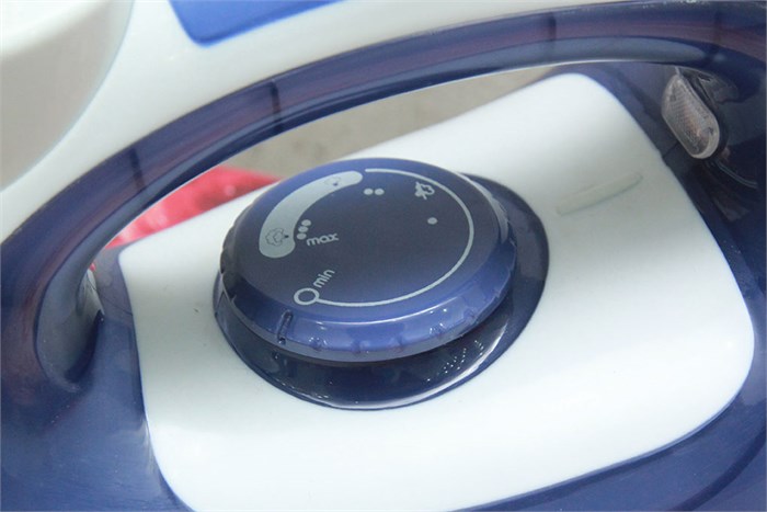 Bàn là hơi nước Tefal FV1320 Màu Xanh Dương