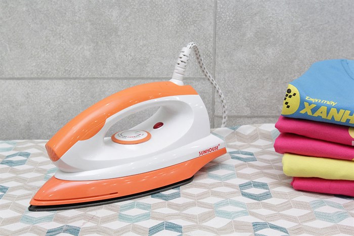 Bàn ủi khô Sunhouse SHDI 1070 Màu Trắng - Cam