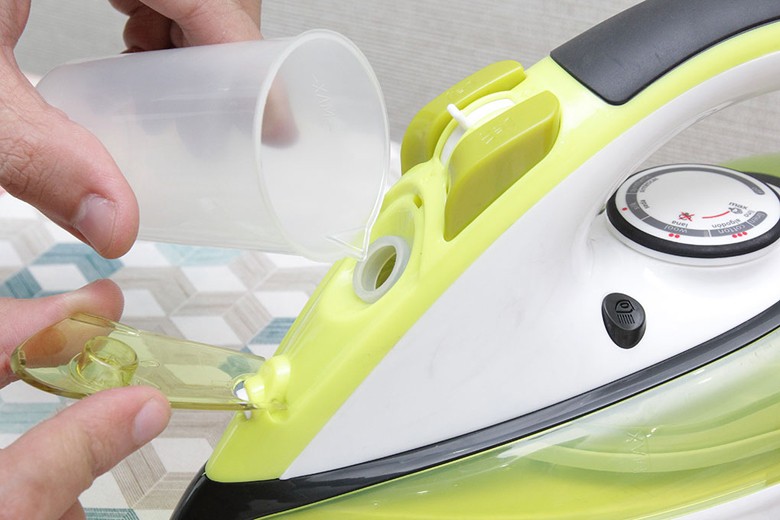 Nắp bình dễ tháo lắp, châm nước dễ dàng Nắp bình dễ tháo lắp, châm nước dễ dàng