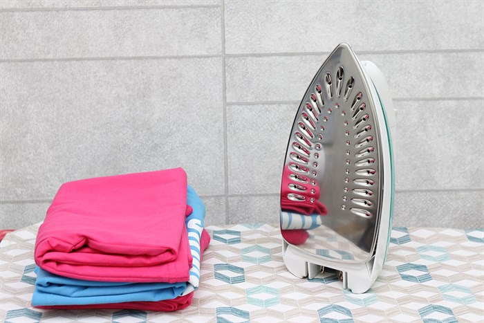 Bàn ủi hơi nước Panasonic NI-L700SSGRA Màu Trắng - Xanh