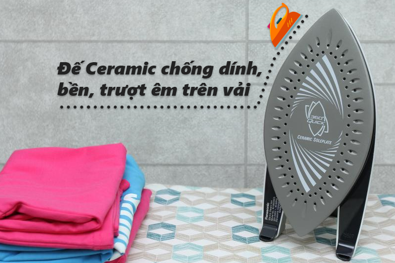 Bàn ủi hơi nước Panasonic NI-W650CSLRA