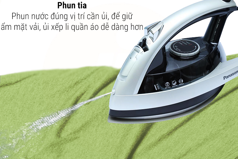 Bàn ủi hơi nước Panasonic NI-W650CSLRA