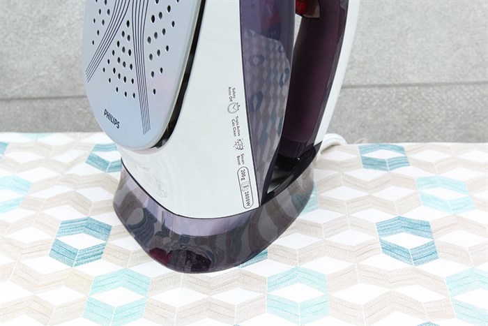 Bàn ủi hơi nước Philips GC4918 Màu Trắng - Tím