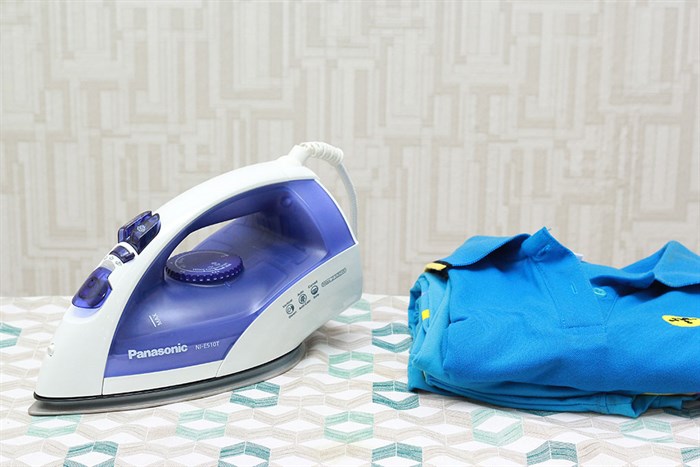 Bàn ủi hơi nước Panasonic PABU-NI-E510TDRA 2320W Màu Xanh Dương
