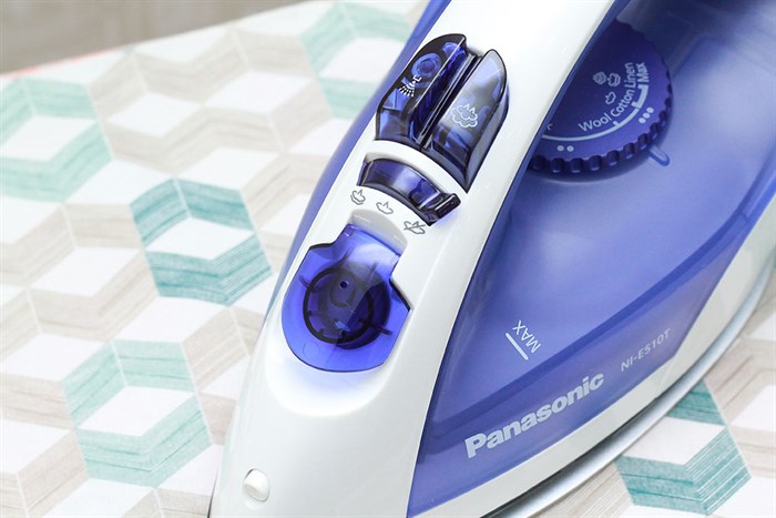 Bàn ủi hơi nước Panasonic PABU-NI-E510TDRA 2320W Màu Xanh Dương