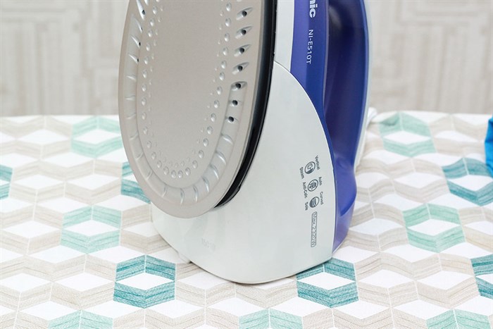 Bàn ủi hơi nước Panasonic PABU-NI-E510TDRA 2320W Màu Xanh Dương