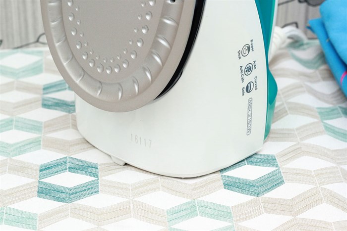 Bàn ủi hơi nước Panasonic PABU-NI-E410TMRA 2150W Màu Xanh ngọc