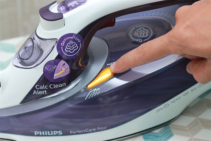 Bàn ủi hơi nước Philips GC4928 Màu Trắng - Tím