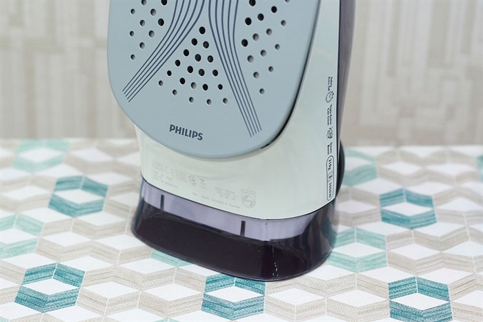 Bàn ủi hơi nước Philips GC4928 Màu Trắng - Tím