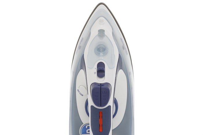 Bàn ủi hơi nước BlueStone SIB-3853 2200W Màu Xanh Dương