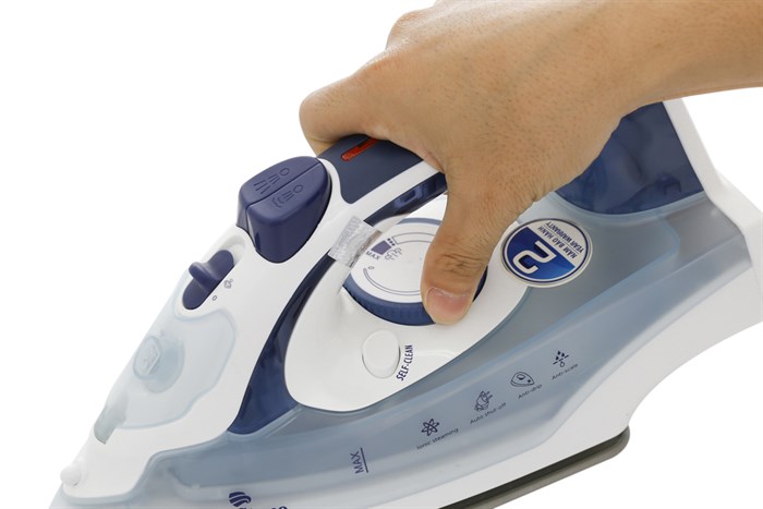 Bàn ủi hơi nước BlueStone SIB-3853 2200W Màu Xanh Dương