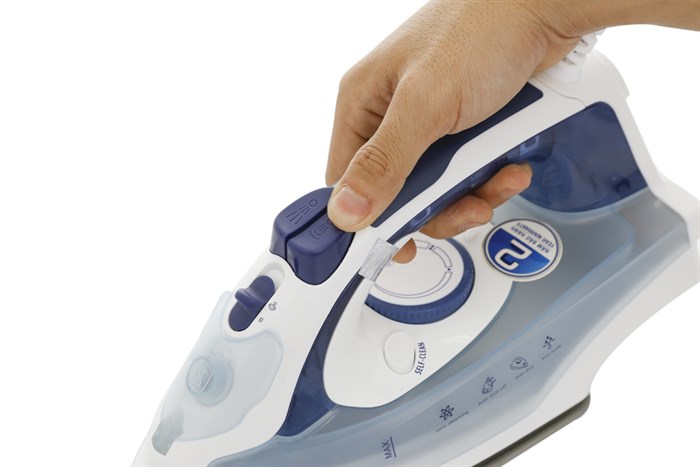 Bàn ủi hơi nước BlueStone SIB-3853 2200W Màu Xanh Dương