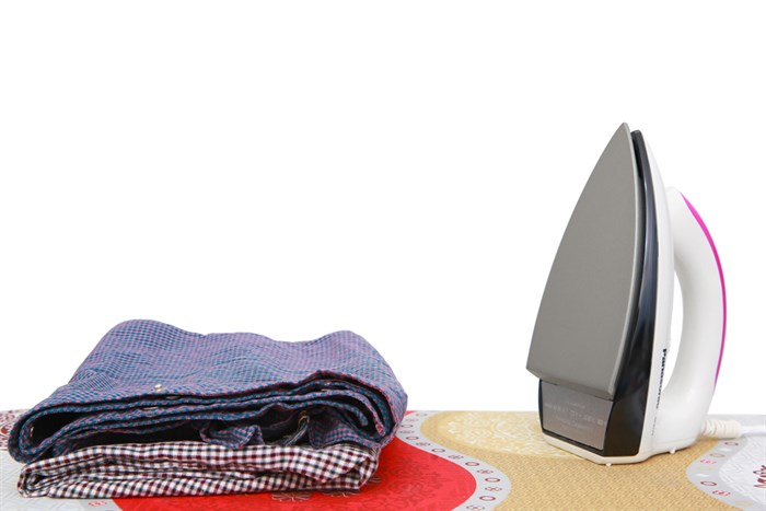 Bàn ủi khô Panasonic NI-317TVRA 1000W Màu Trắng - Hồng