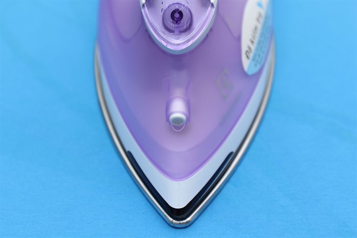 Bàn là hơi nước Electrolux ESI4015 Màu Trắng - Tím
