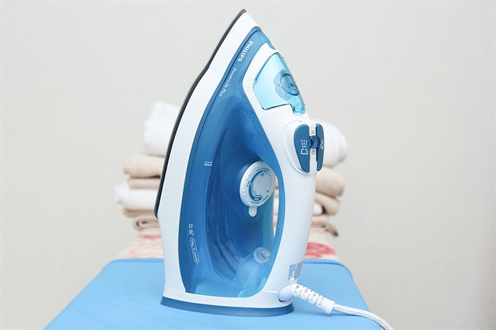 Bàn ủi hơi nước Philips GC2981 Màu Trắng - Xanh