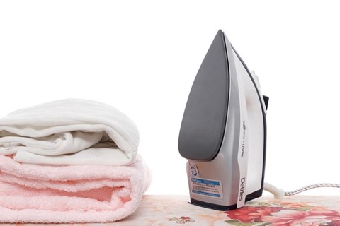 Bàn ủi khô Delites BUK01 Màu Tím
