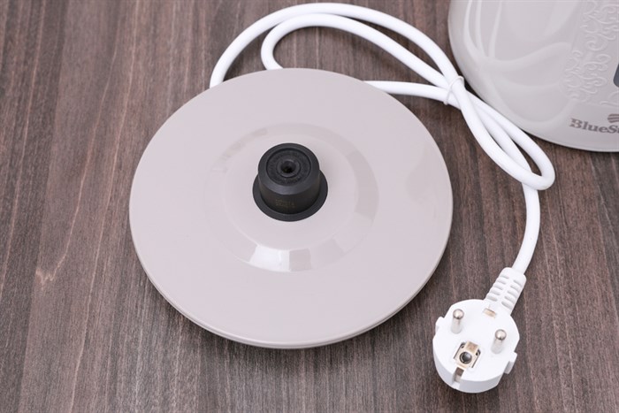 Bình đun siêu tốc BlueStone 1.7 lít KTB-3335 Màu Trắng