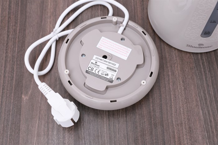 Bình đun siêu tốc BlueStone 1.7 lít KTB-3335 Màu Trắng