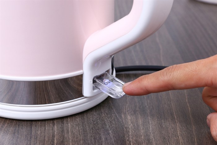 Bình đun siêu tốc Sharp 1.8 lít EKJ-18VP-PK Màu Hồng